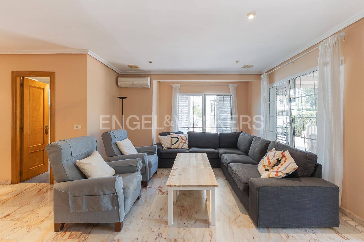 Chalet de 4 habitaciones en Puig en venta con piscina garaje - 850.000 € (Ref: 9094772)