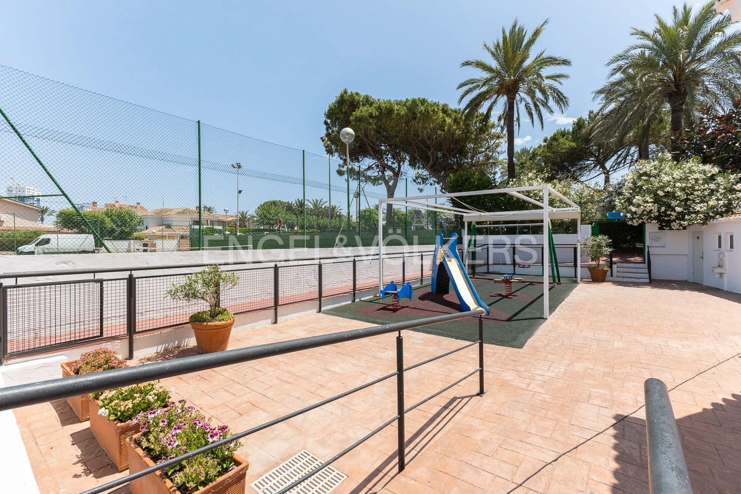 Chalet de 4 habitaciones en Puig en venta con piscina garaje - 850.000 € (Ref: 9094772)