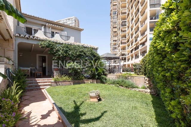 Chalet de 4 habitaciones en Puig en venta con piscina garaje - 850.000 € (Ref: 9094772)