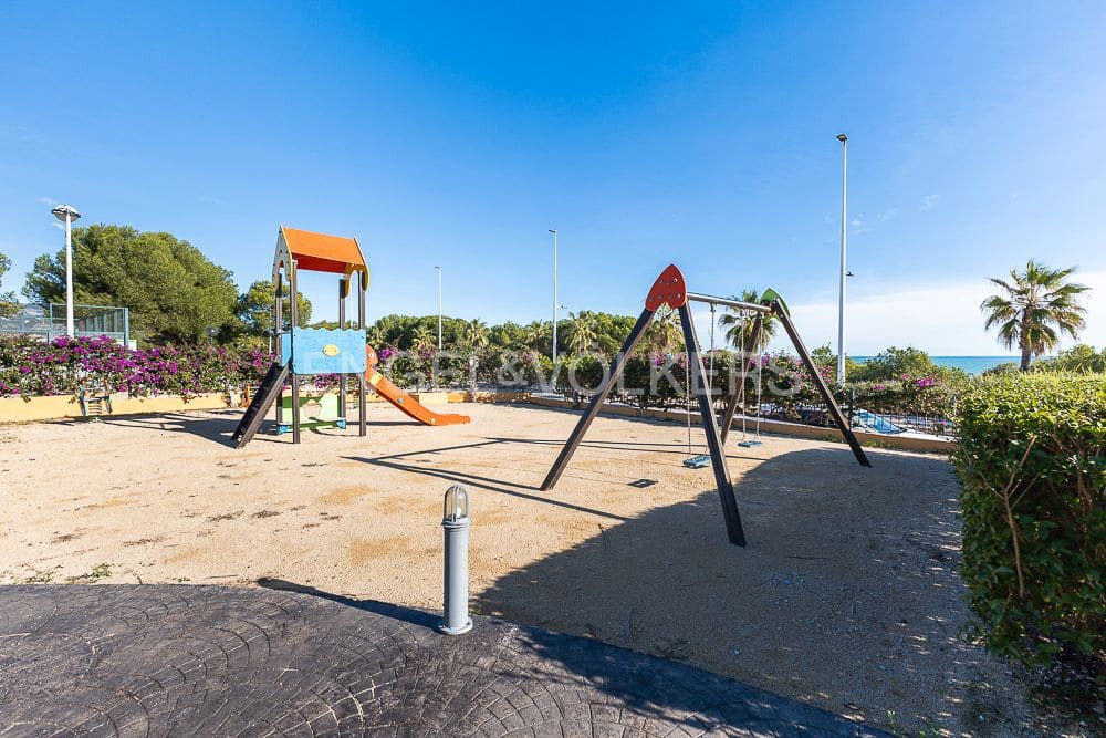 2 sovrum Lägenhet till salu i Alcala de Xivert med pool garage - 299 000 € (Ref: 9097030)