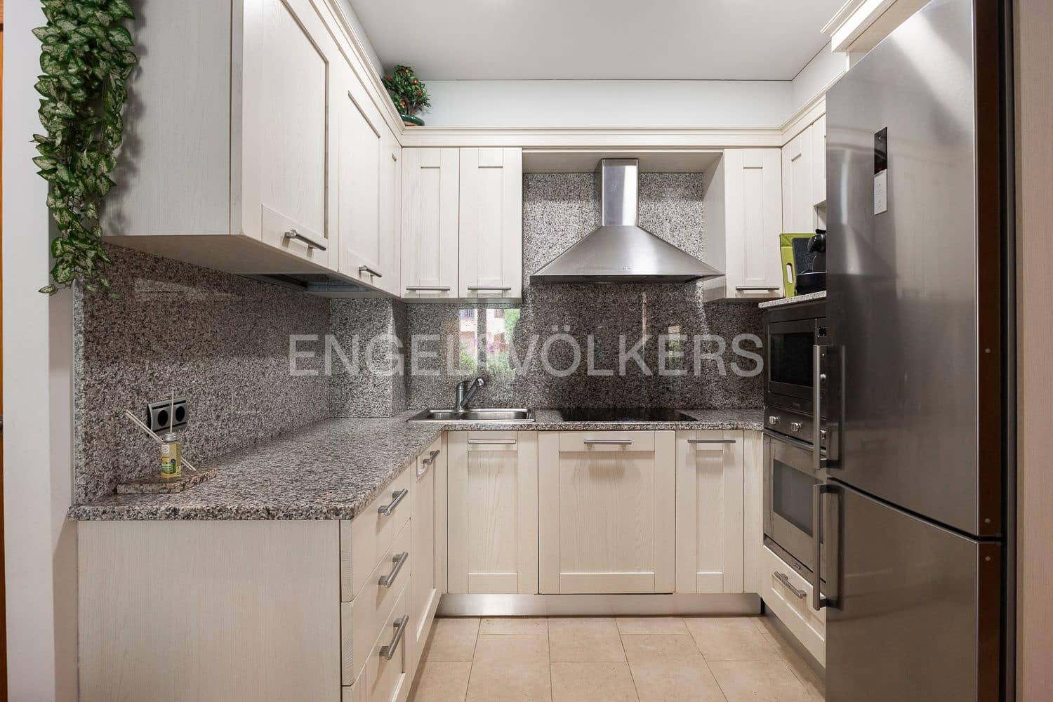 2 sovrum Lägenhet till salu i Alcala de Xivert med pool garage - 299 000 € (Ref: 9097030)