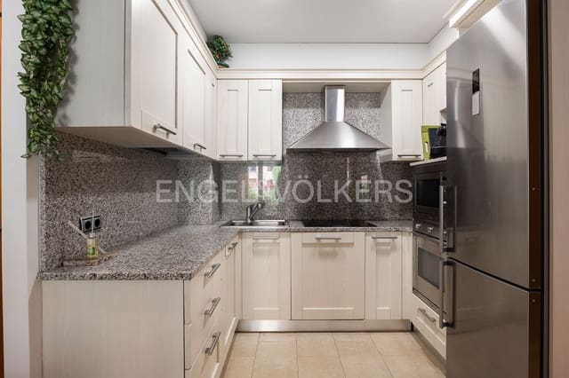 2 sovrum Lägenhet till salu i Alcossebre, Alcalá de Xivert med pool garage - 299 000 € (Ref: 9097030)