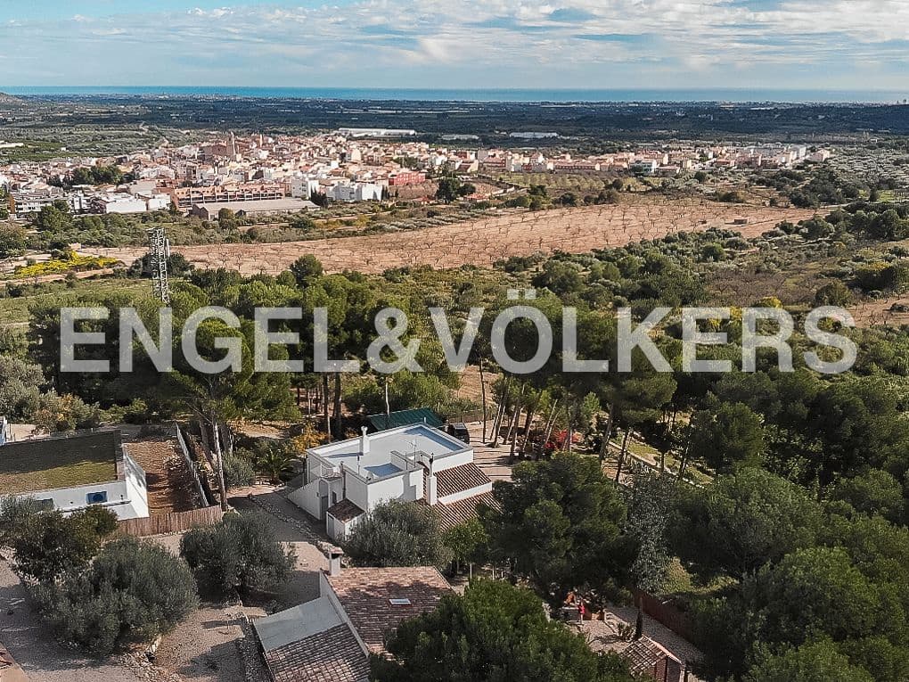 8 bedroom Villa for sale in Calig with pool garage - € 790,000 (Ref: 9099414)