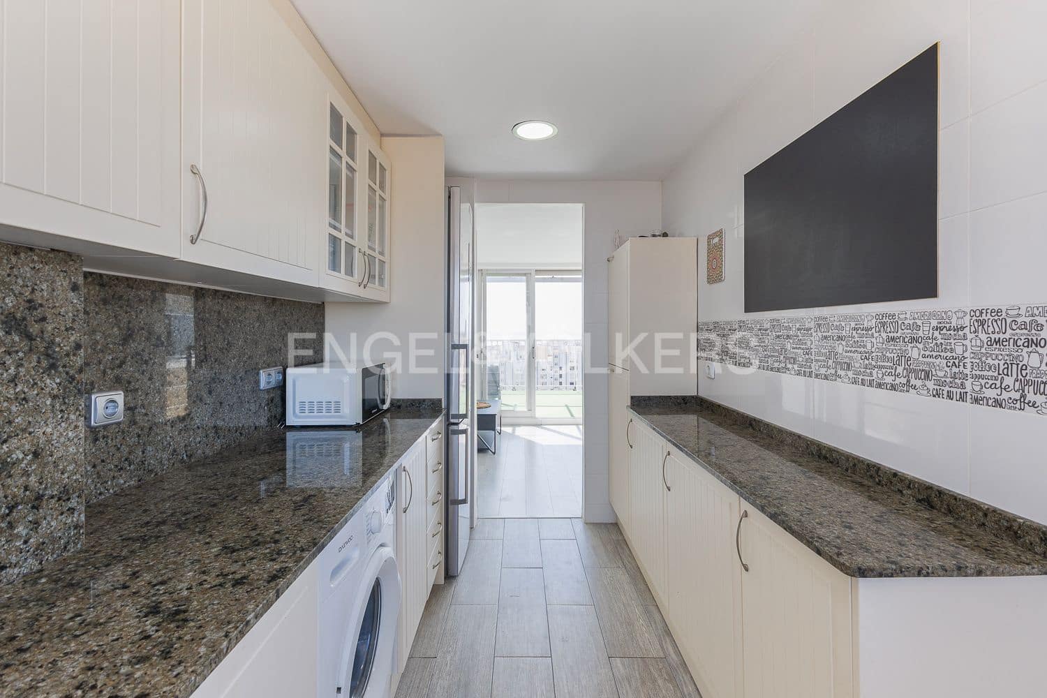 2 bedroom Penthouse for sale in Valencia city with garage - € 270,000 (Ref: 9103548)