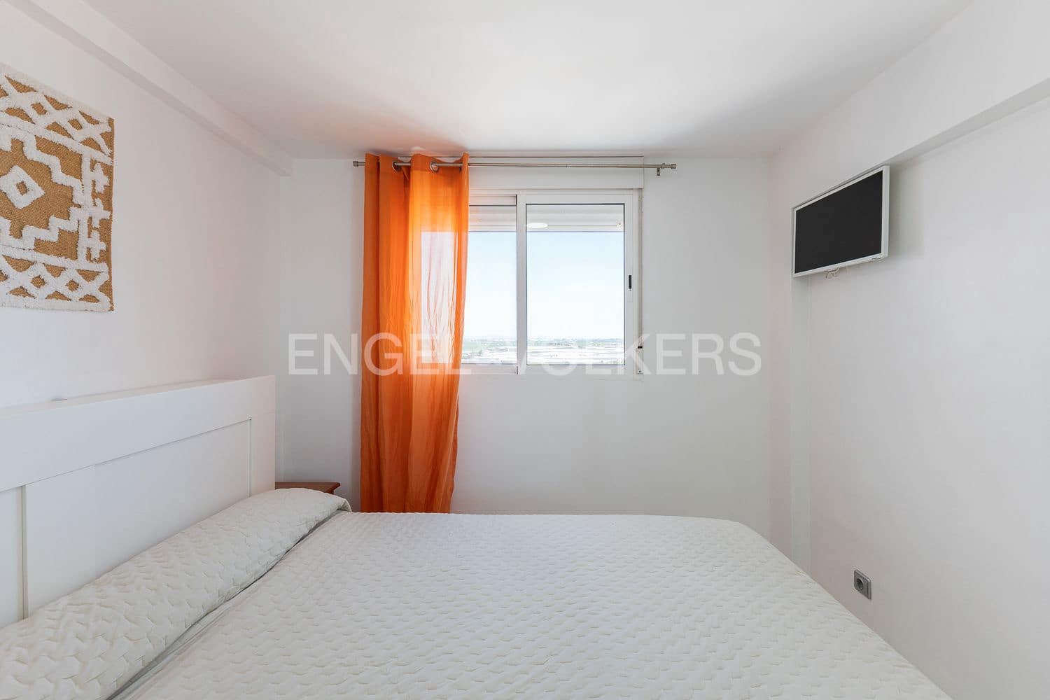 2 bedroom Penthouse for sale in Valencia city with garage - € 270,000 (Ref: 9103548)