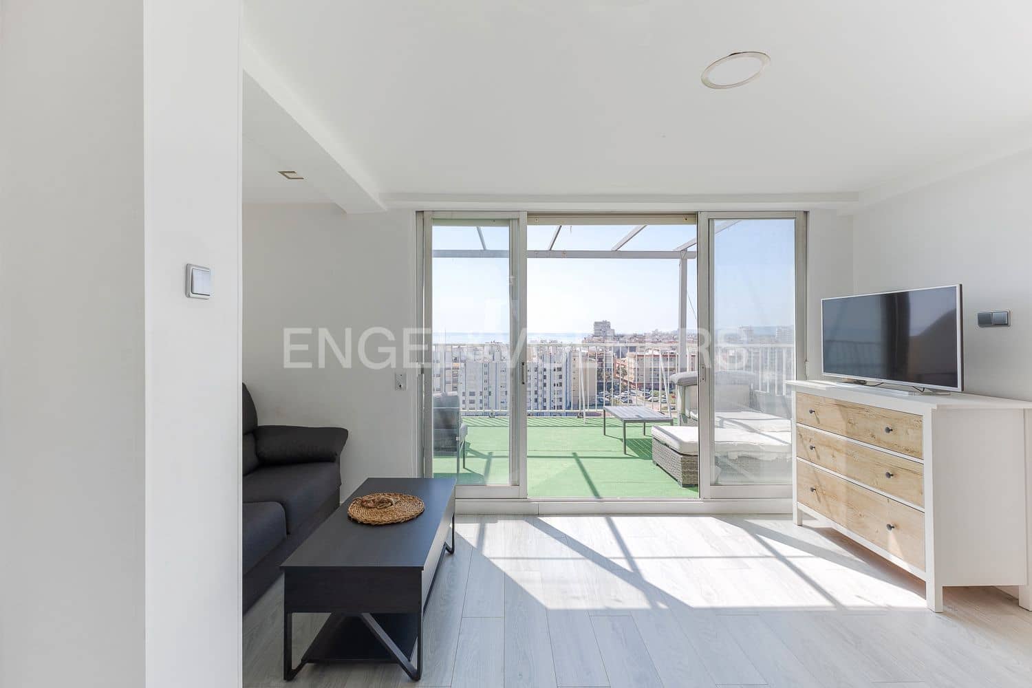2 bedroom Penthouse for sale in Valencia city with garage - € 270,000 (Ref: 9103548)