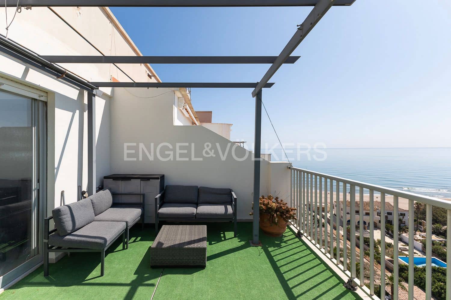 2 bedroom Penthouse for sale in Valencia city with garage - € 270,000 (Ref: 9103548)