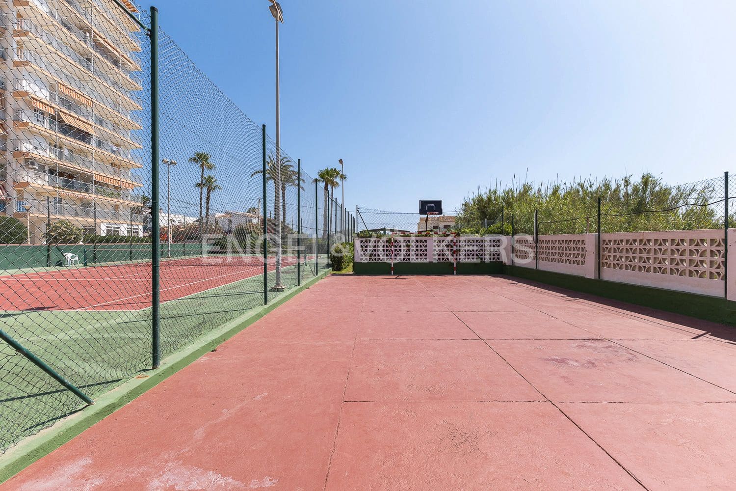 2 bedroom Penthouse for sale in Valencia city with garage - € 270,000 (Ref: 9103548)