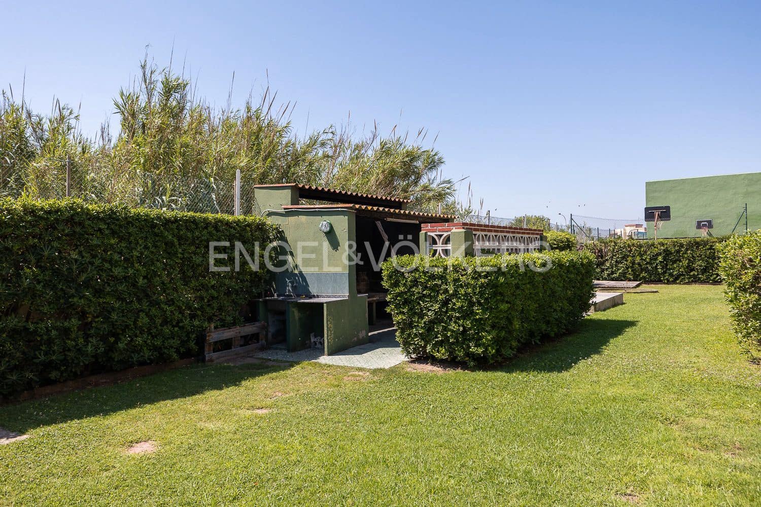 2 bedroom Penthouse for sale in Valencia city with garage - € 270,000 (Ref: 9103548)