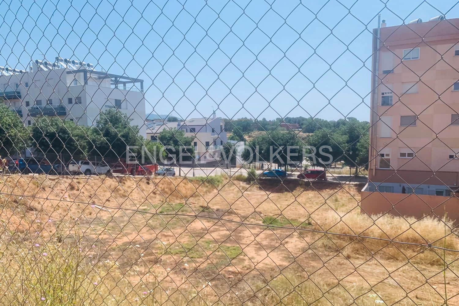Building Plot for sale in Requena - € 174,900 (Ref: 9105284)