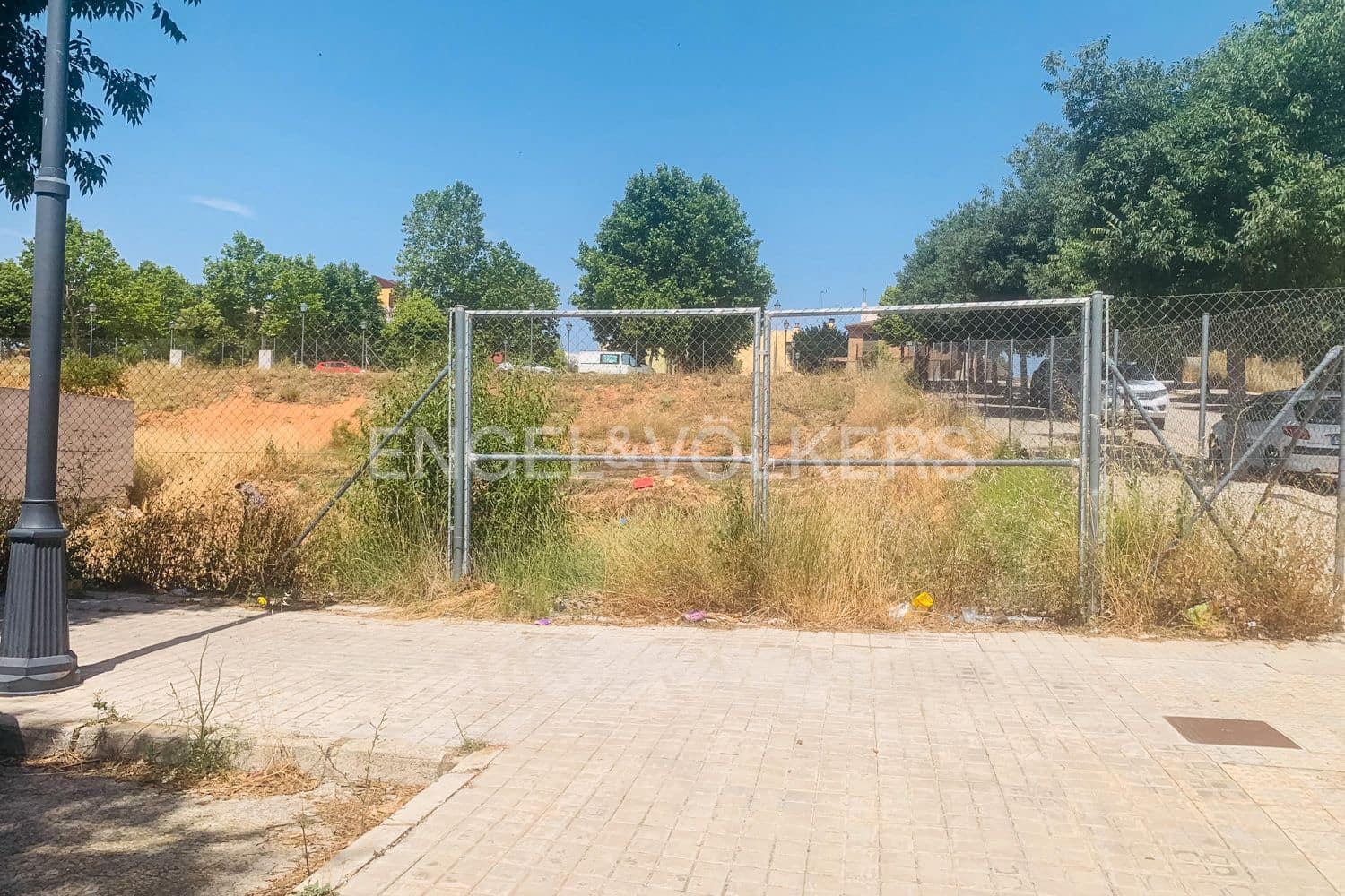 Building Plot for sale in Requena - € 174,900 (Ref: 9105284)