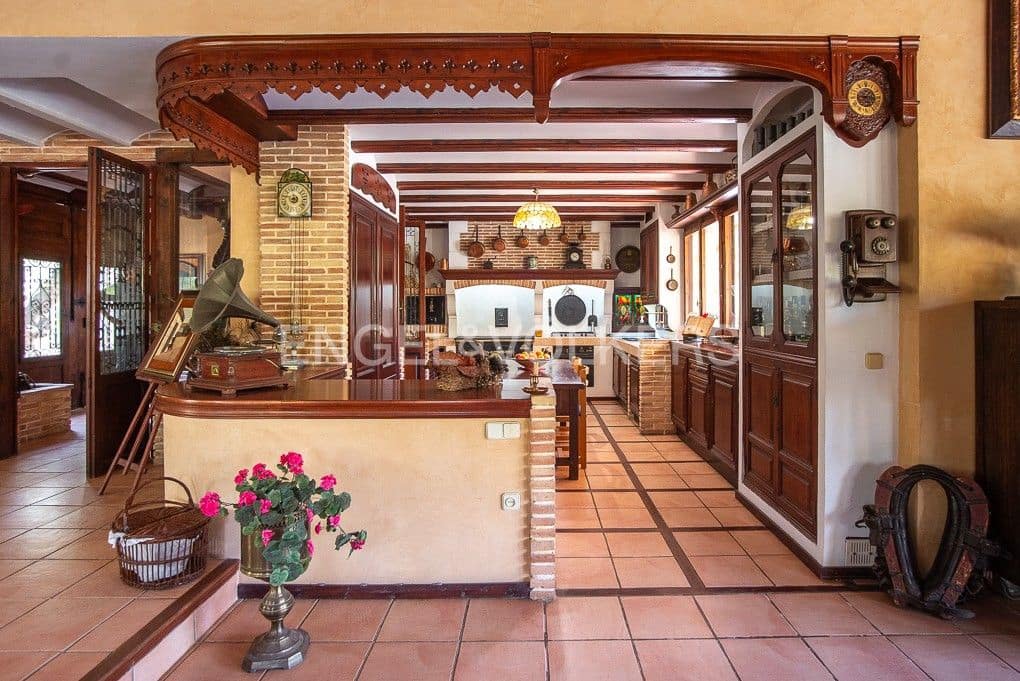 3 bedroom Finca/Country House for sale in Borriol with pool garage - € 850,000 (Ref: 9105286)