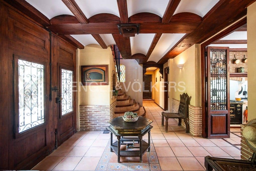 3 bedroom Finca/Country House for sale in Borriol with pool garage - € 850,000 (Ref: 9105286)