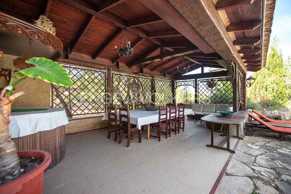 3 bedroom Finca/Country House for sale in Borriol with pool garage - € 850,000 (Ref: 9105286)