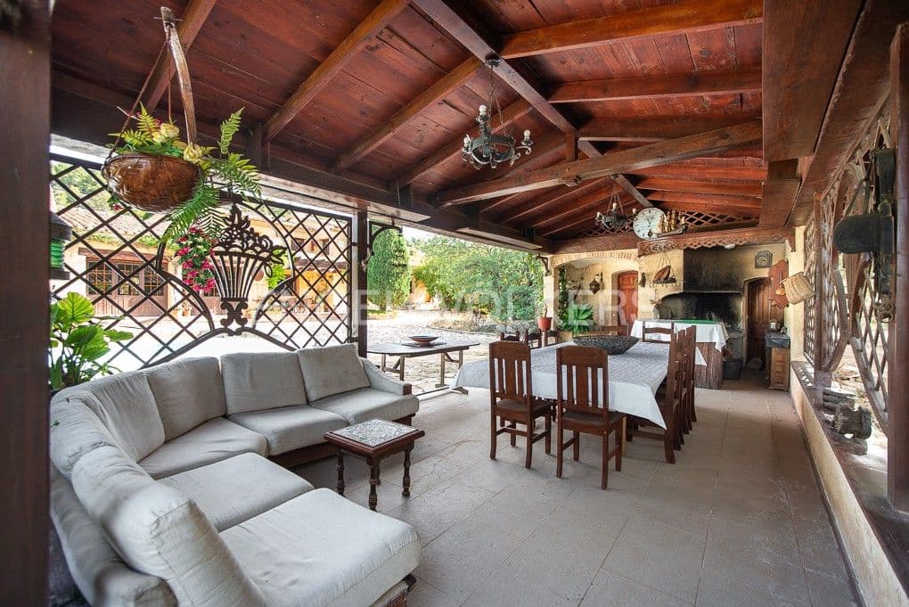 3 bedroom Finca/Country House for sale in Borriol with pool garage - € 850,000 (Ref: 9105286)