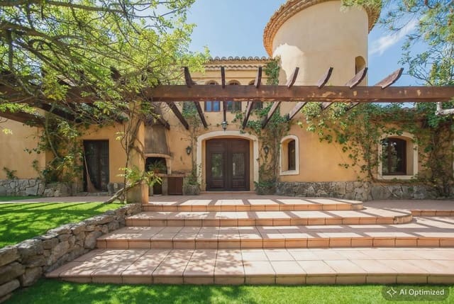 3 bedroom Finca/Country House for sale in Borriol with pool garage - € 850,000 (Ref: 9105286)
