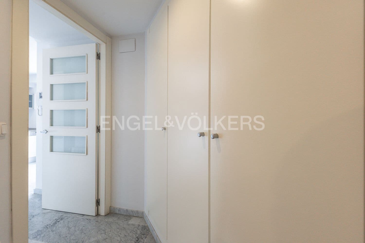 3 slaapkamer Flat te koop in Valencia stad met garage - € 795.000 (Ref: 9107780)