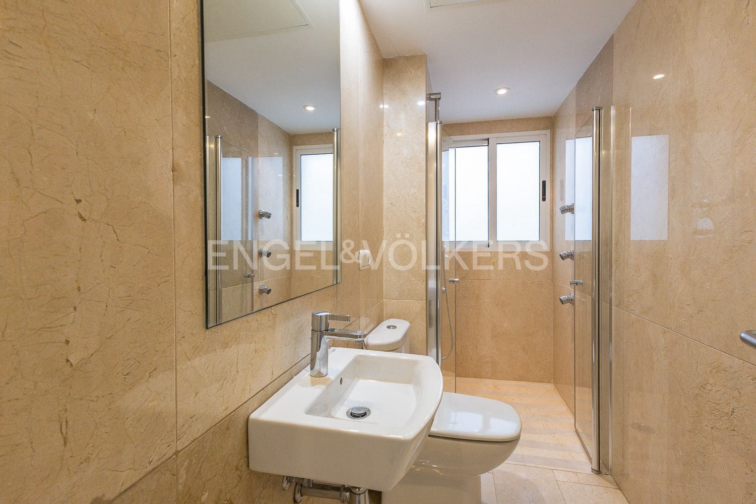 3 slaapkamer Flat te koop in Valencia stad met garage - € 795.000 (Ref: 9107780)
