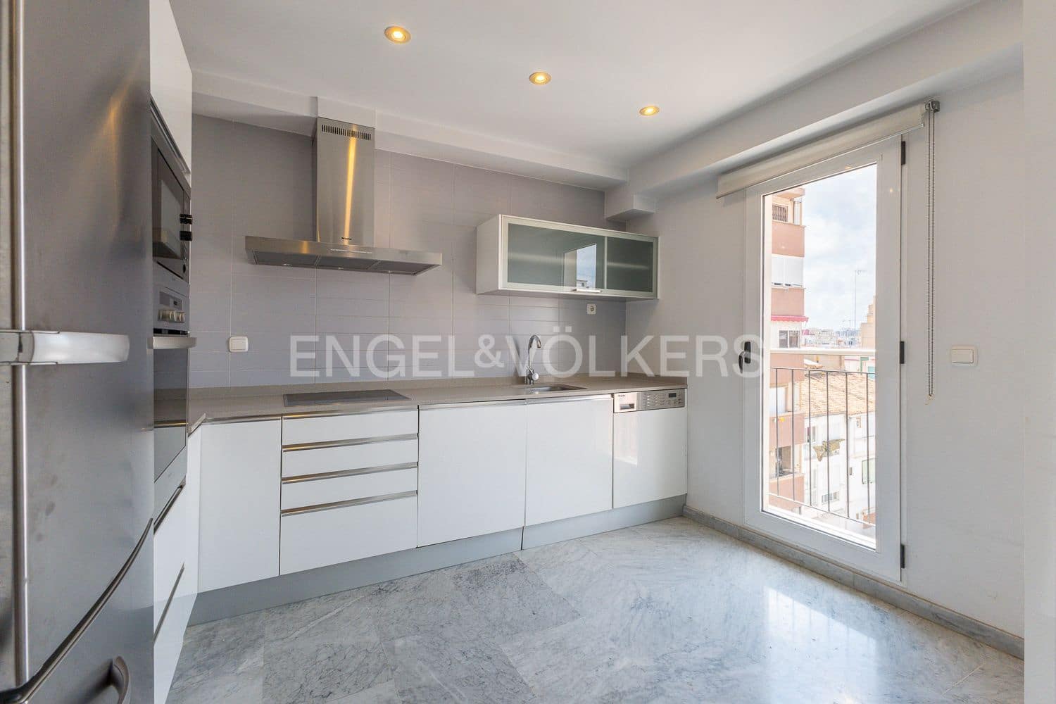 3 slaapkamer Flat te koop in Valencia stad met garage - € 795.000 (Ref: 9107780)