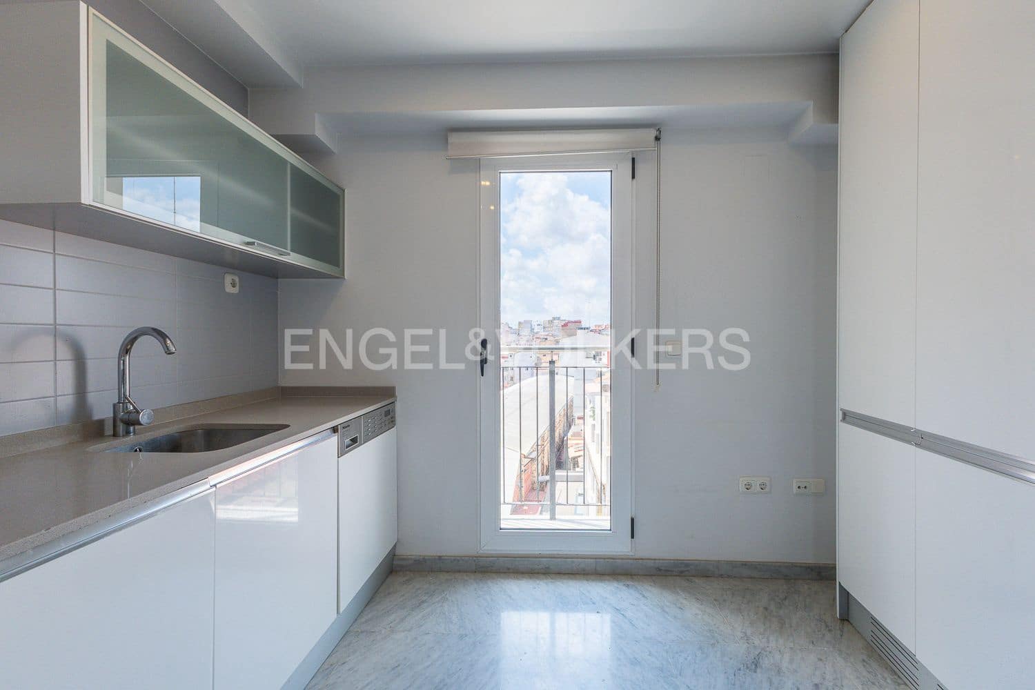 3 slaapkamer Flat te koop in Valencia stad met garage - € 795.000 (Ref: 9107780)