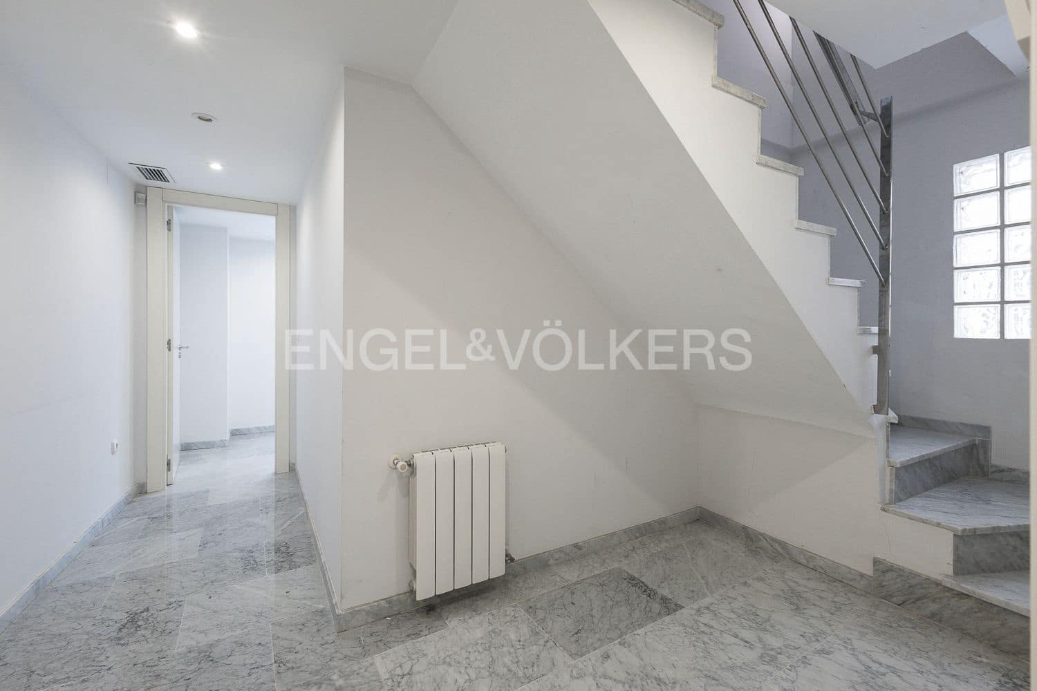 3 slaapkamer Flat te koop in Valencia stad met garage - € 795.000 (Ref: 9107780)