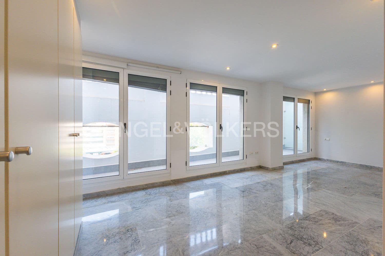 3 slaapkamer Flat te koop in Valencia stad met garage - € 795.000 (Ref: 9107780)