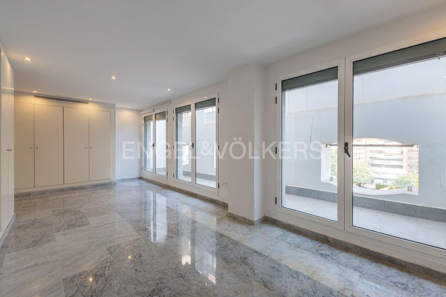 3 slaapkamer Flat te koop in Valencia stad met garage - € 795.000 (Ref: 9107780)