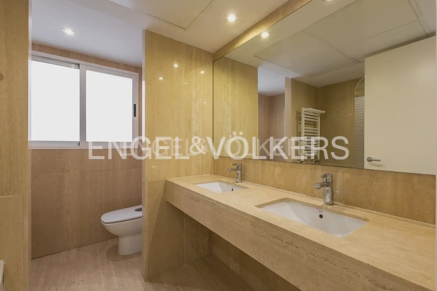 Piso de 3 habitaciones en València ciudad en venta con garaje - 795.000 € (Ref: 9107780)