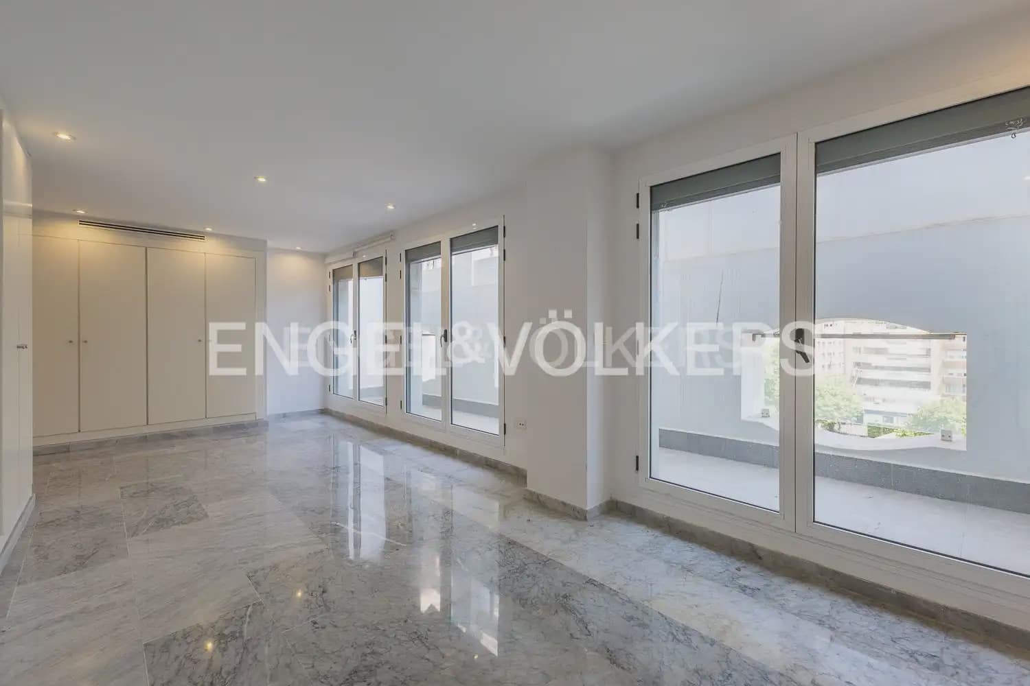 Piso de 3 habitaciones en València ciudad en venta con garaje - 795.000 € (Ref: 9107780)