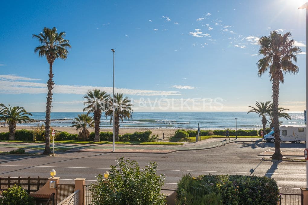 3 bedroom Semi-detached Villa for rent in Castello de la Plana with pool garage - € 1,600 (Ref: 9108267)