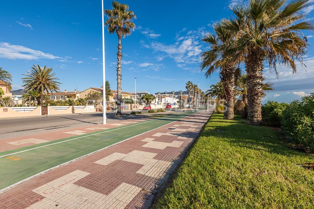 3 bedroom Semi-detached Villa for rent in Castello de la Plana with pool garage - € 1,600 (Ref: 9108267)