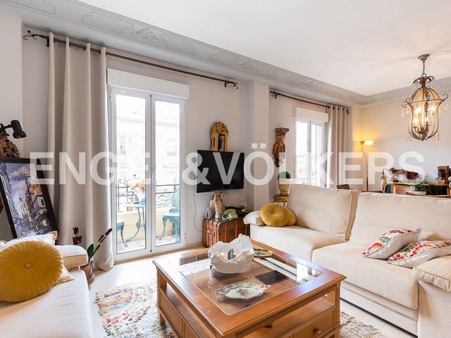 2 soveværelse Lejlighed til leje i Mont-Olivet, Valencia by - € 1.800 (Ref: 9111227)