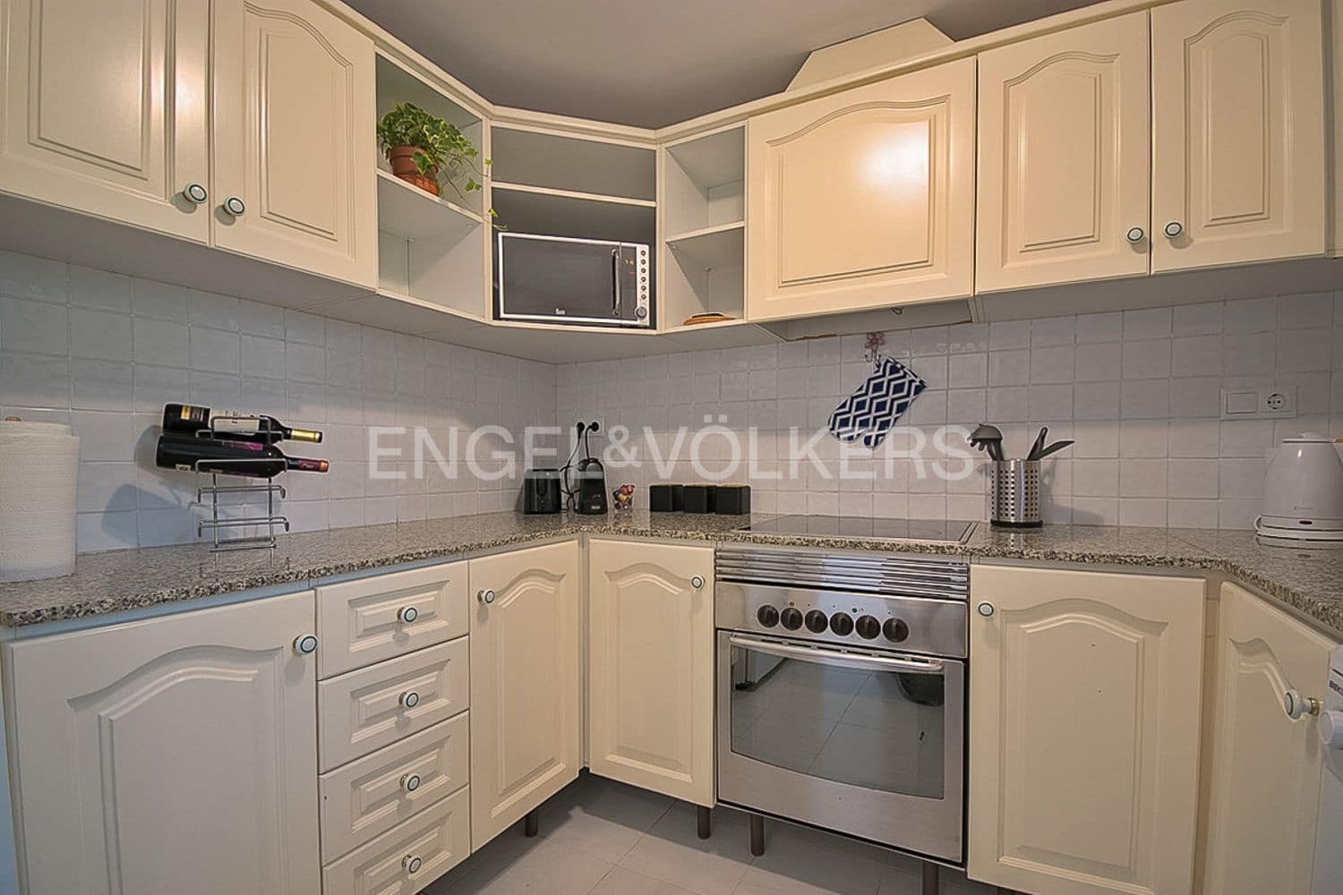 2 Zimmer Wohnung zu vermieten in Denia mit Pool Garage - 1.600 € (Ref: 9117418)