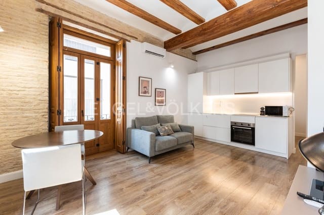 1 soveværelse Lejlighed til leje i El Mercat, Valencia by - € 1.500 (Ref: 9118076)