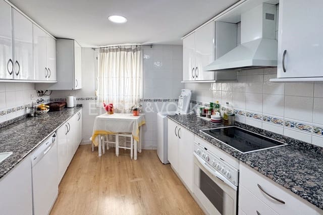 2 soveværelse Lejlighed til leje i Mont-Olivet, Valencia by - € 1.400 (Ref: 9118137)
