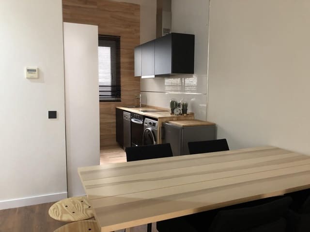 2 soveværelse Lejlighed til leje i El Mercat, Valencia by - € 1.600 (Ref: 9129154)
