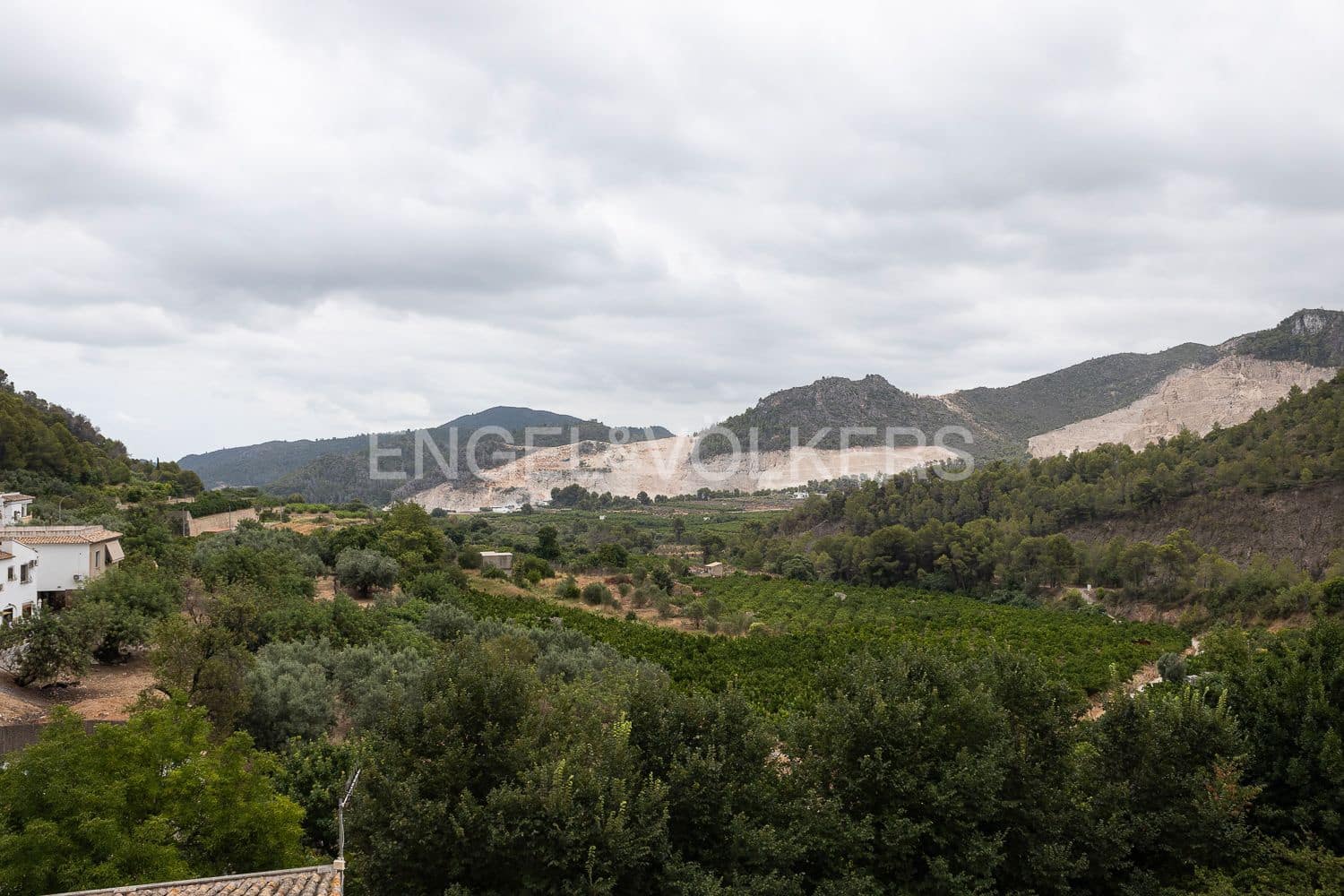 Ático en L'Atzúvia en venta con piscina - 490.000 € (Ref: 9129155)