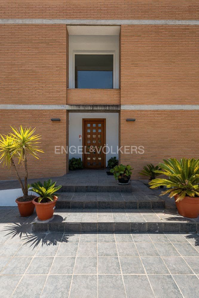 Chalet de 5 habitaciones en Ontinyent en venta con garaje - 490.000 € (Ref: 9131672)