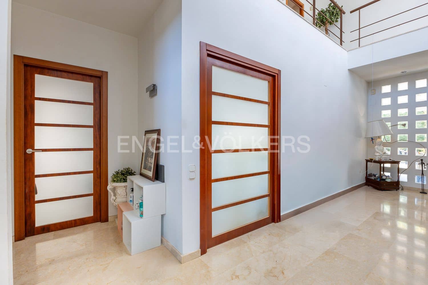 Chalet de 5 habitaciones en Ontinyent en venta con garaje - 490.000 € (Ref: 9131672)