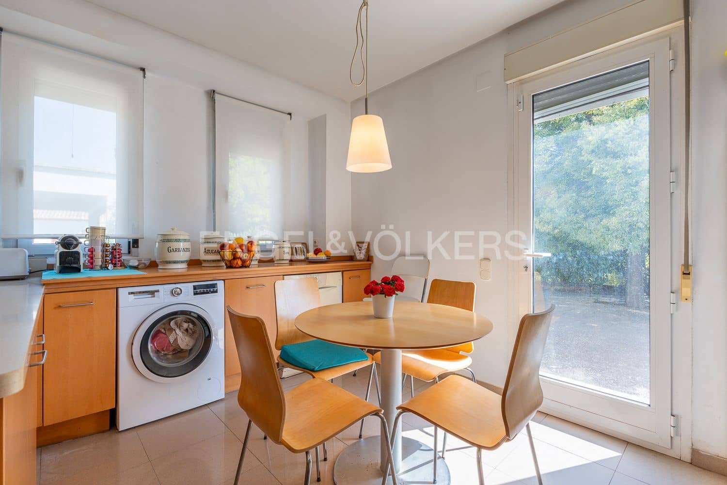 Chalet de 5 habitaciones en Ontinyent en venta con garaje - 490.000 € (Ref: 9131672)