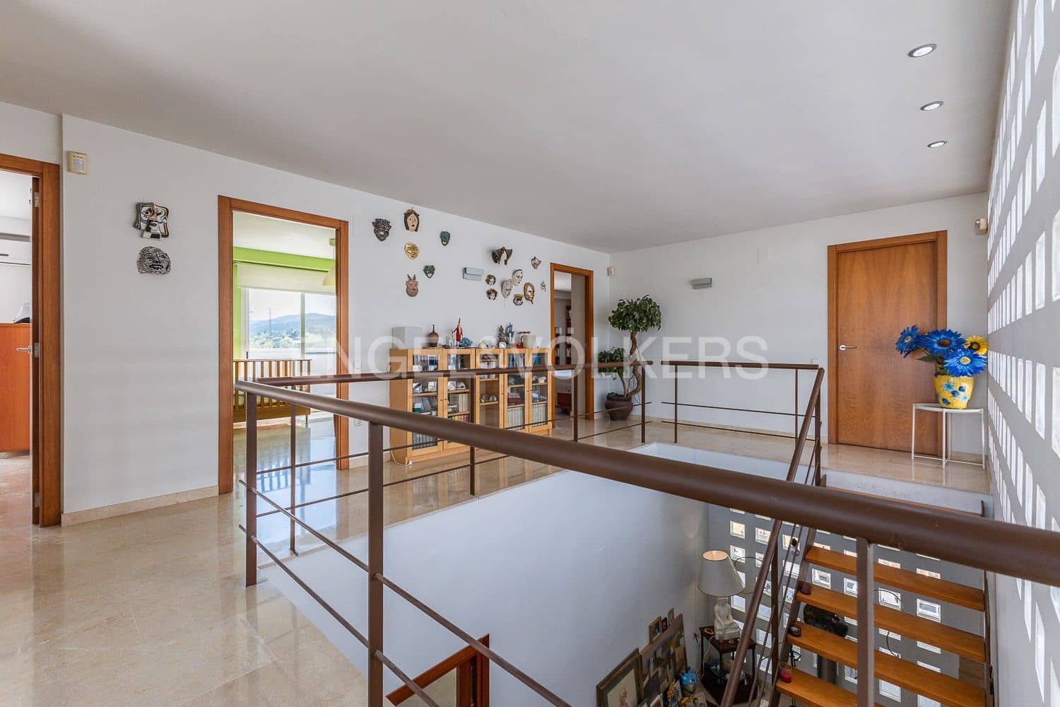 Chalet de 5 habitaciones en Ontinyent en venta con garaje - 490.000 € (Ref: 9131672)