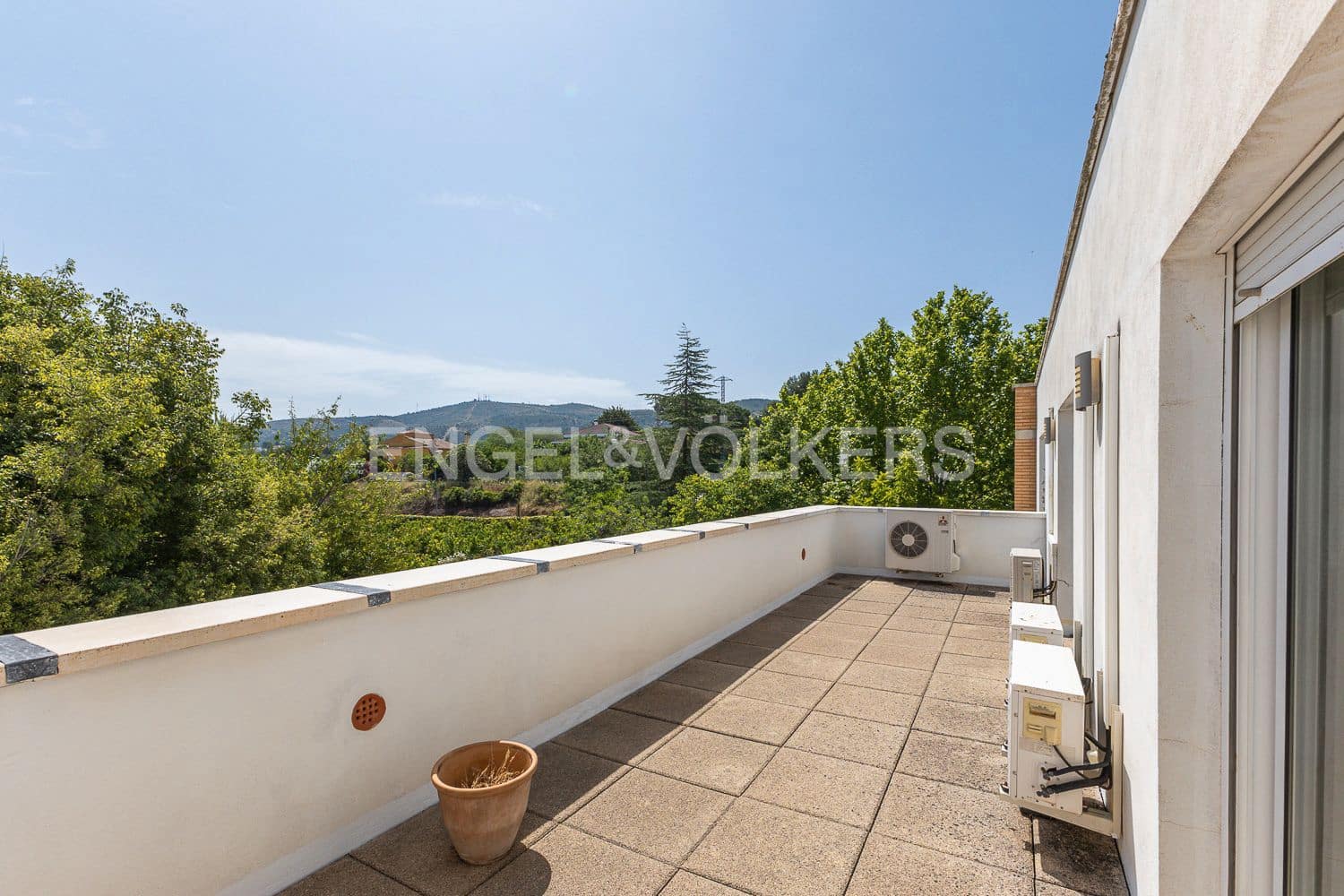 Chalet de 5 habitaciones en Ontinyent en venta con garaje - 490.000 € (Ref: 9131672)