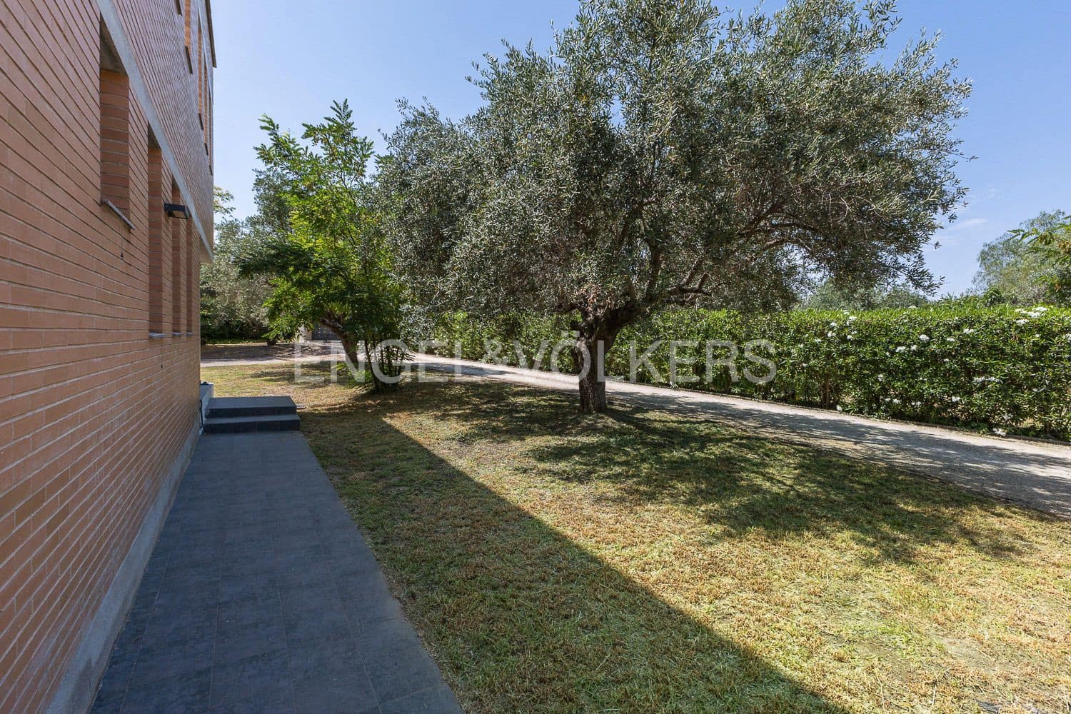 Chalet de 5 habitaciones en Ontinyent en venta con garaje - 490.000 € (Ref: 9131672)