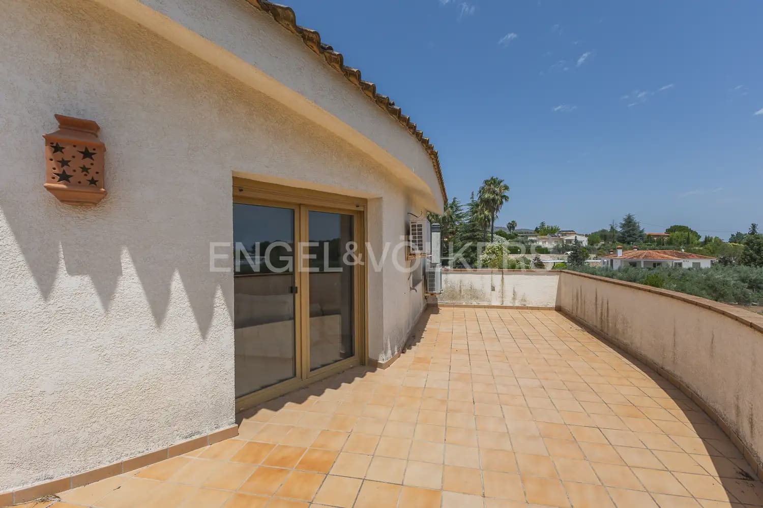 7 soverom Villa til salgs i Ontinyent med svømmebasseng garasje - € 690 000 (Ref: 9142069)