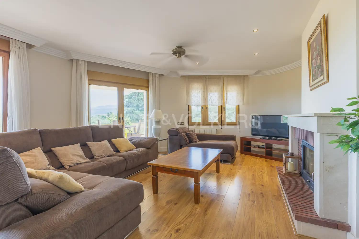 7 soverom Villa til salgs i Ontinyent med svømmebasseng garasje - € 690 000 (Ref: 9142069)