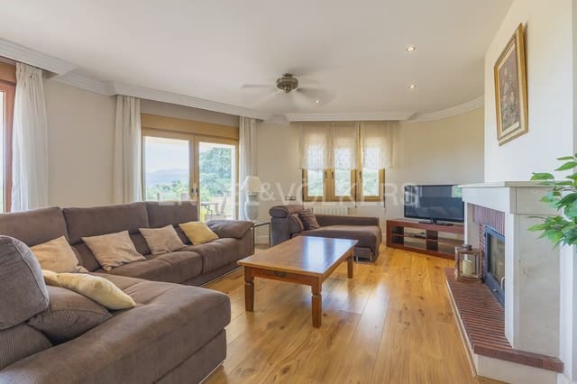 7 soverom Villa til salgs i Ontinyent med svømmebasseng garasje - € 690 000 (Ref: 9142069)