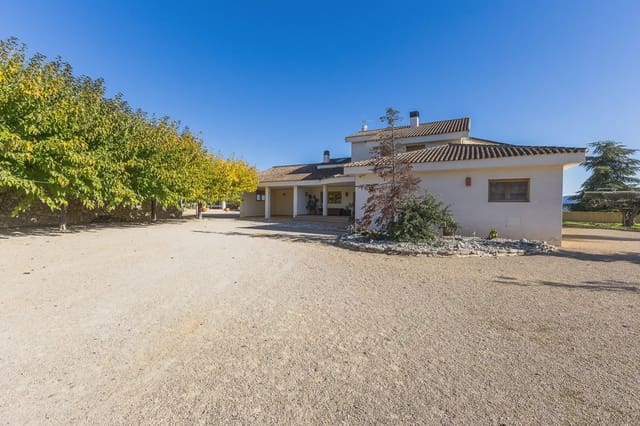 7 sypialnia Willa na sprzedaż w Ontinyent z basenem garażem - 690 000 € (Ref: 9142069)