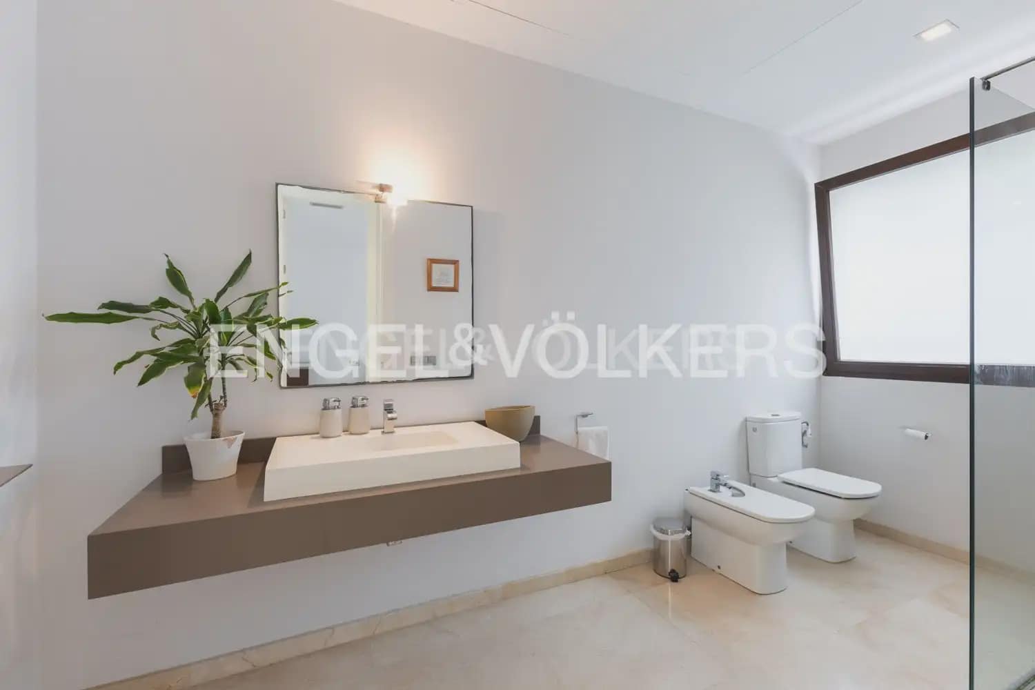 4 bedroom Villa for sale in Godella with pool garage - € 1,300,000 (Ref: 9143439)