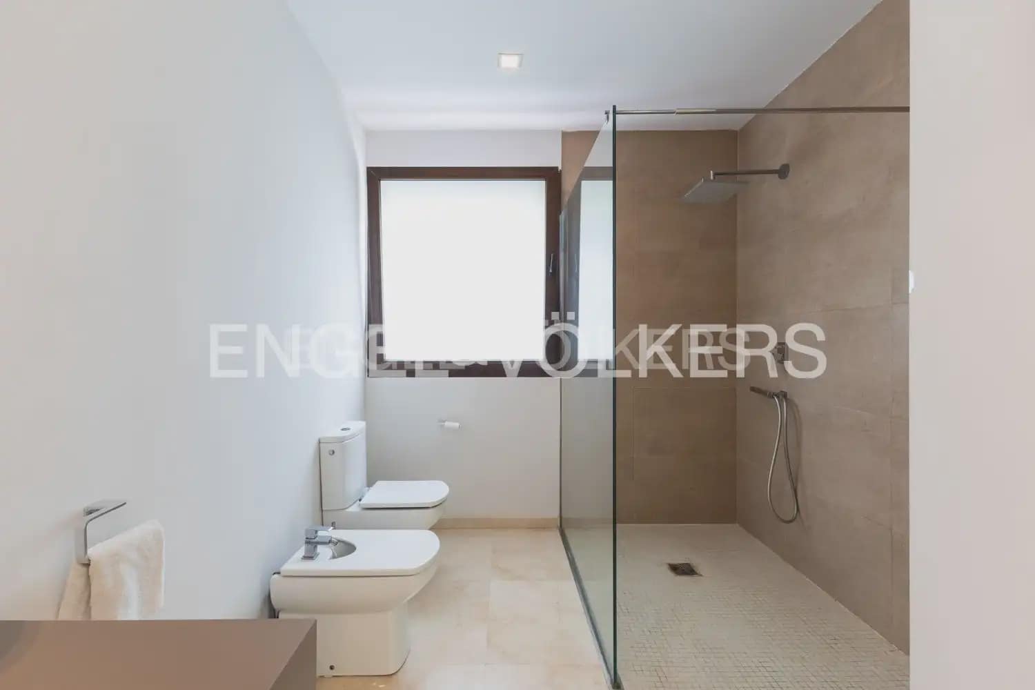 4 bedroom Villa for sale in Godella with pool garage - € 1,300,000 (Ref: 9143439)