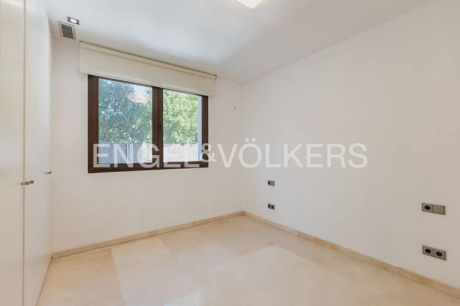 4 bedroom Villa for sale in Godella with pool garage - € 1,300,000 (Ref: 9143439)